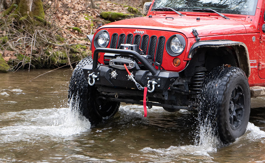 Gladiator F-Type 12500 Electric Winch - 12v Synthetic Rope